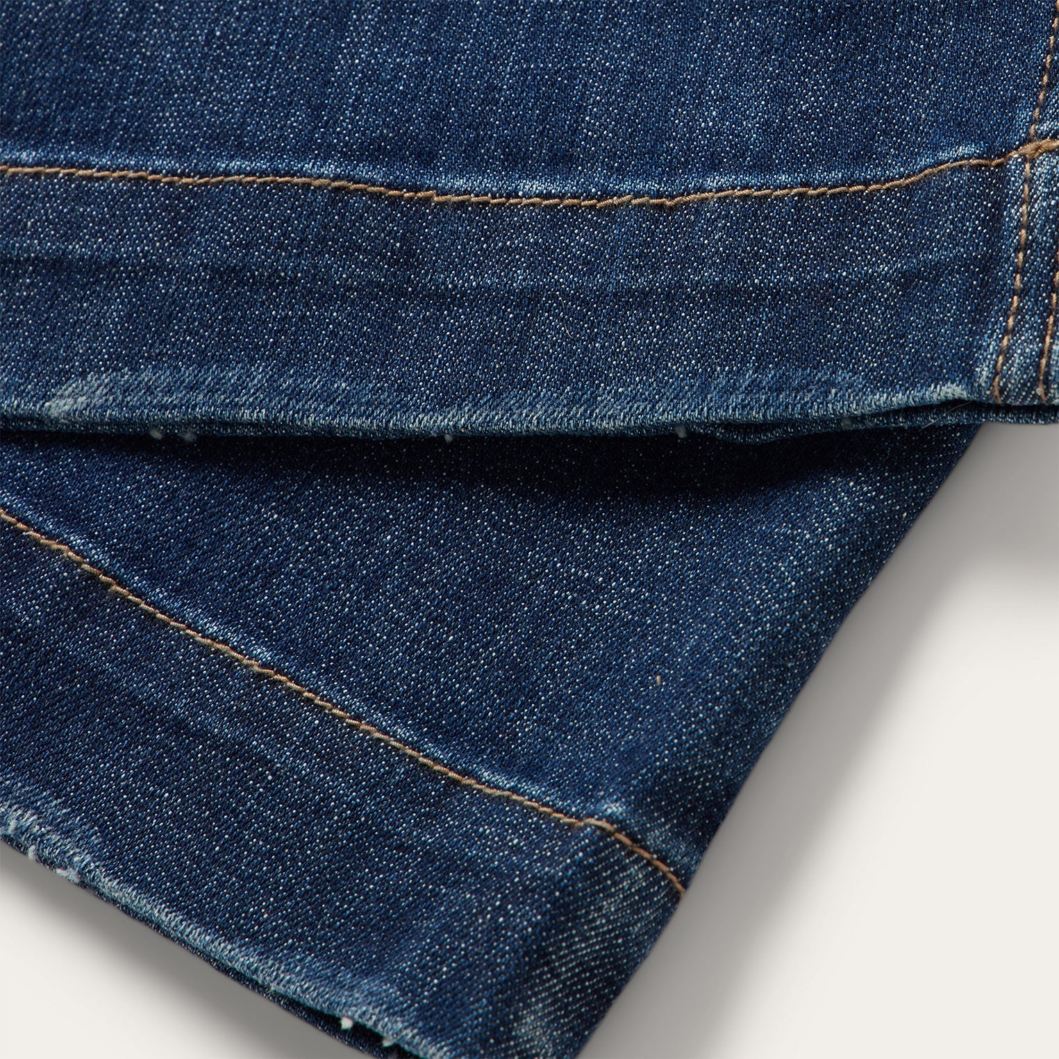 214 Trouser Fit Jeans