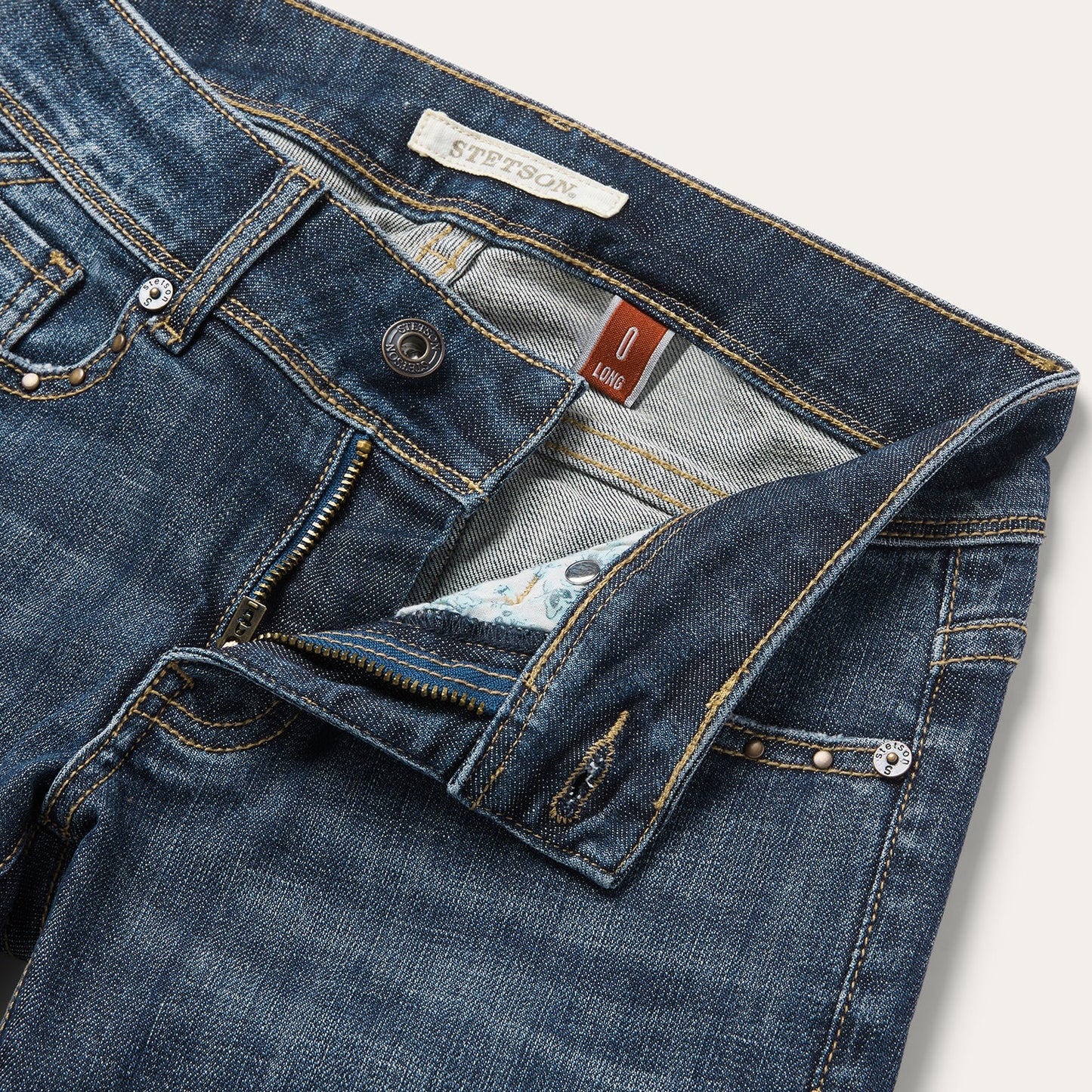 816 Classic Bootcut Jean
