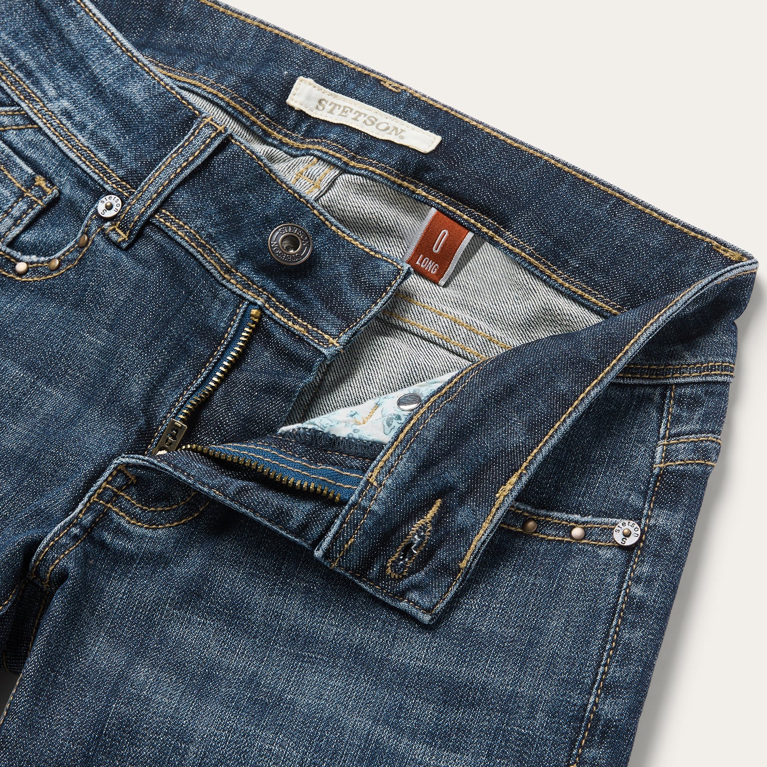 816 Classic Bootcut Jean