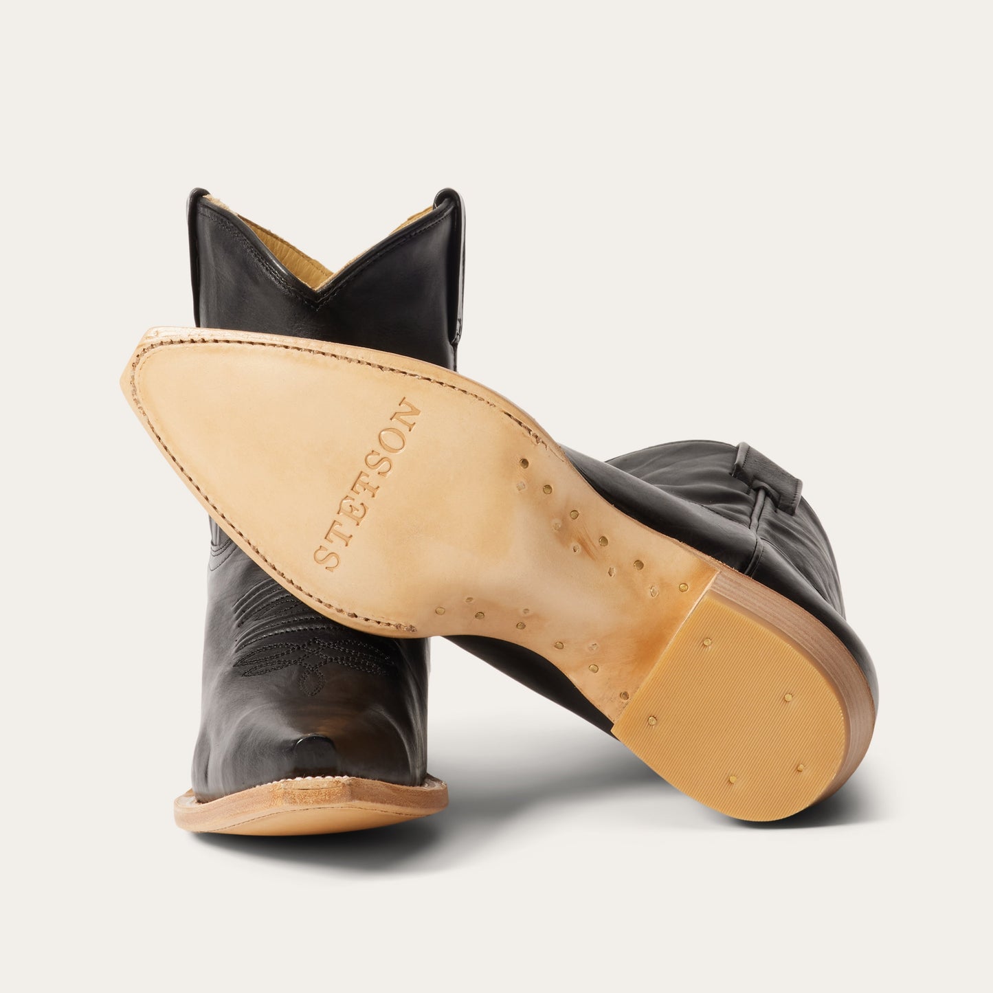 Riley Shorty Boots