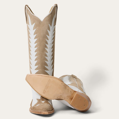 Beth Boots