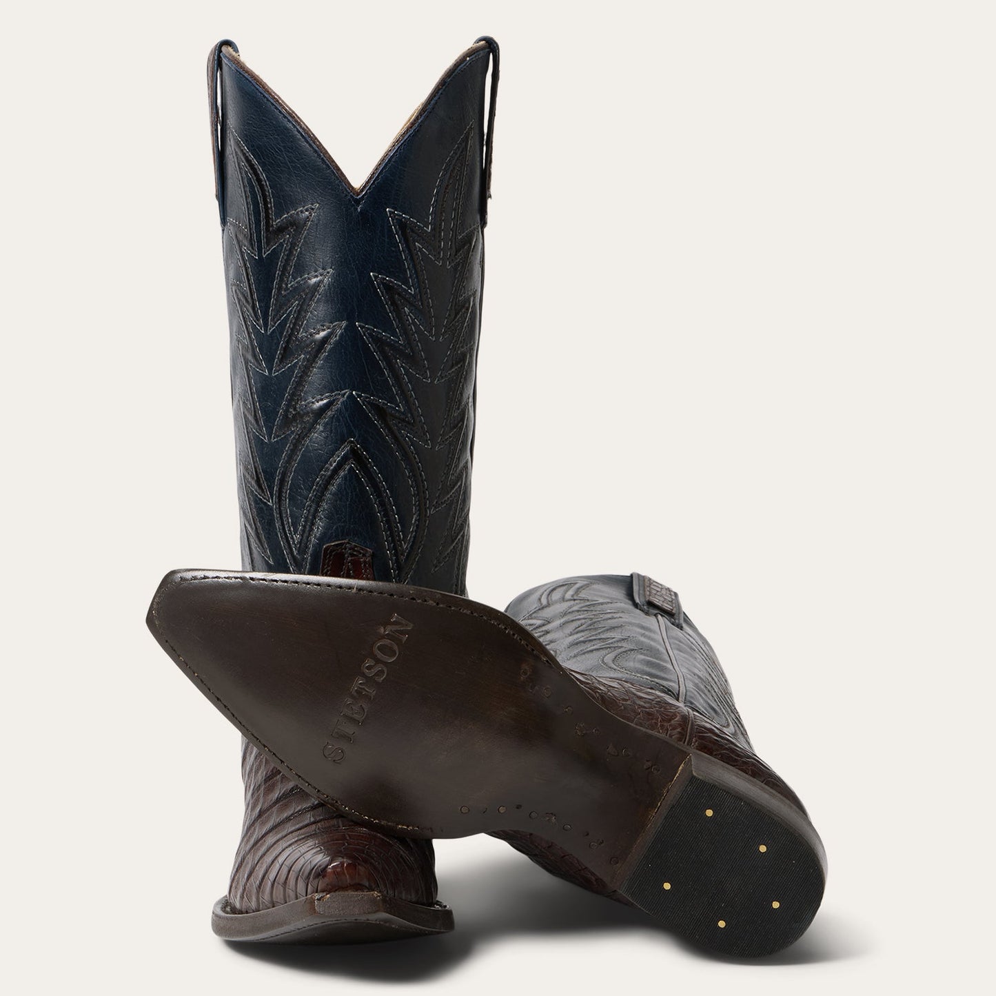 Adi Boots
